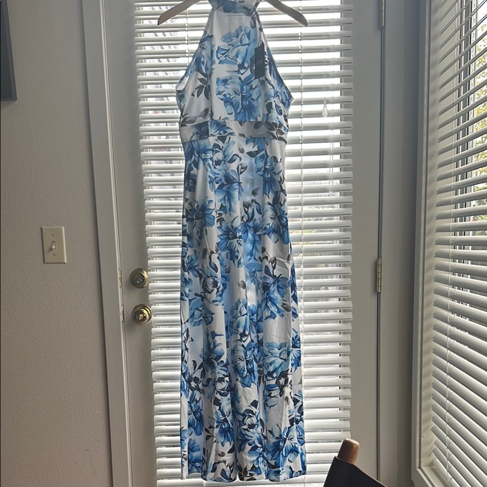 STYLEWE White and Blue Floral Halter Maxi Dress